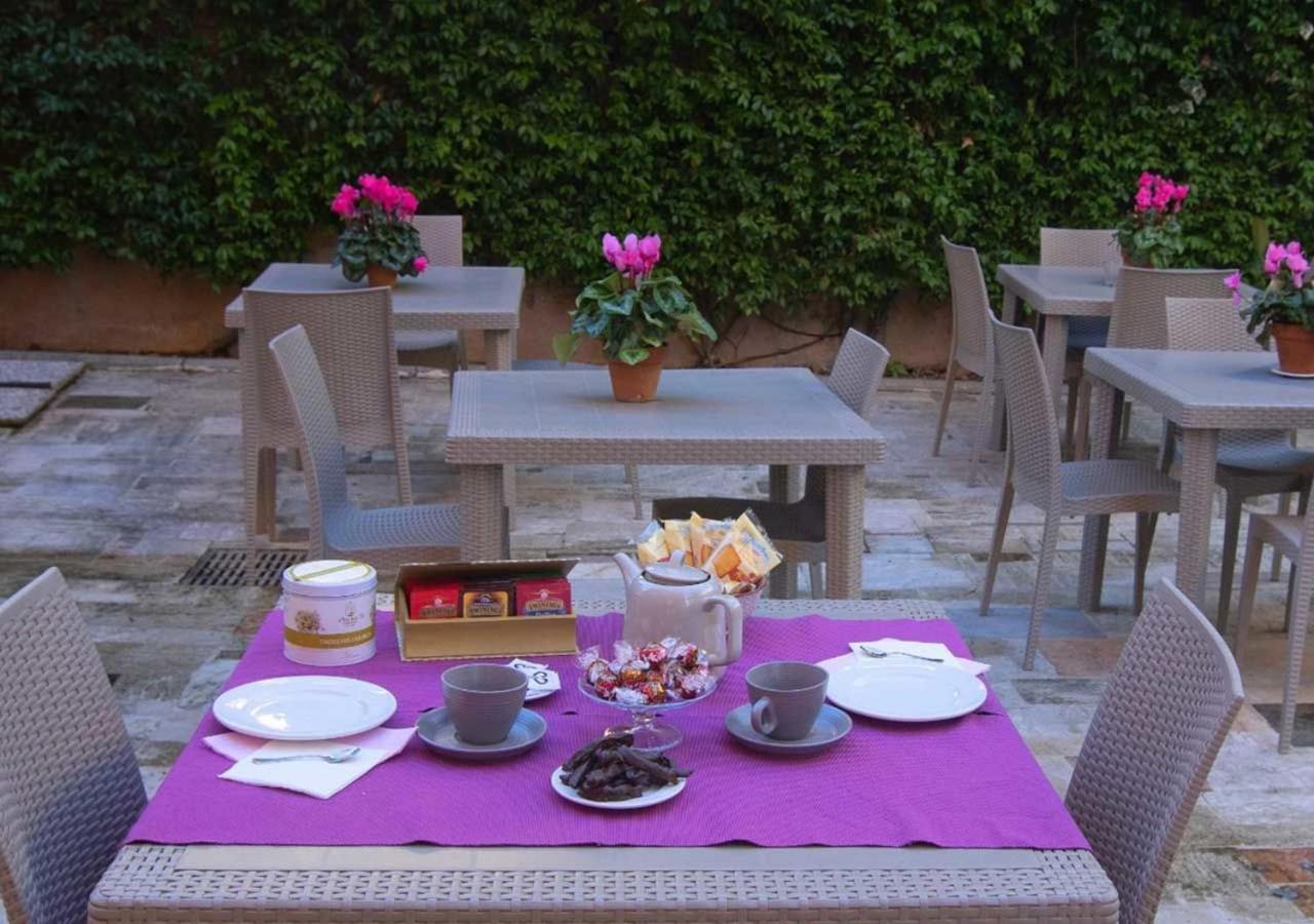 Relais Villa Coppede Рим Екстериор снимка